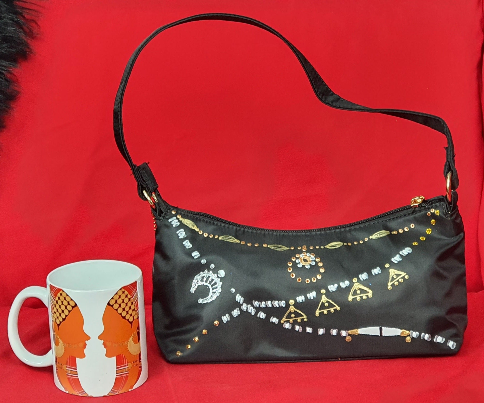 Sudanese necklaces handbag - شنطه عقود بلدي
