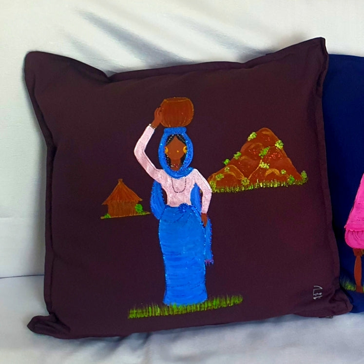 Water Fetcher Cushion Cover – غطاء وسادة جلابة الموية