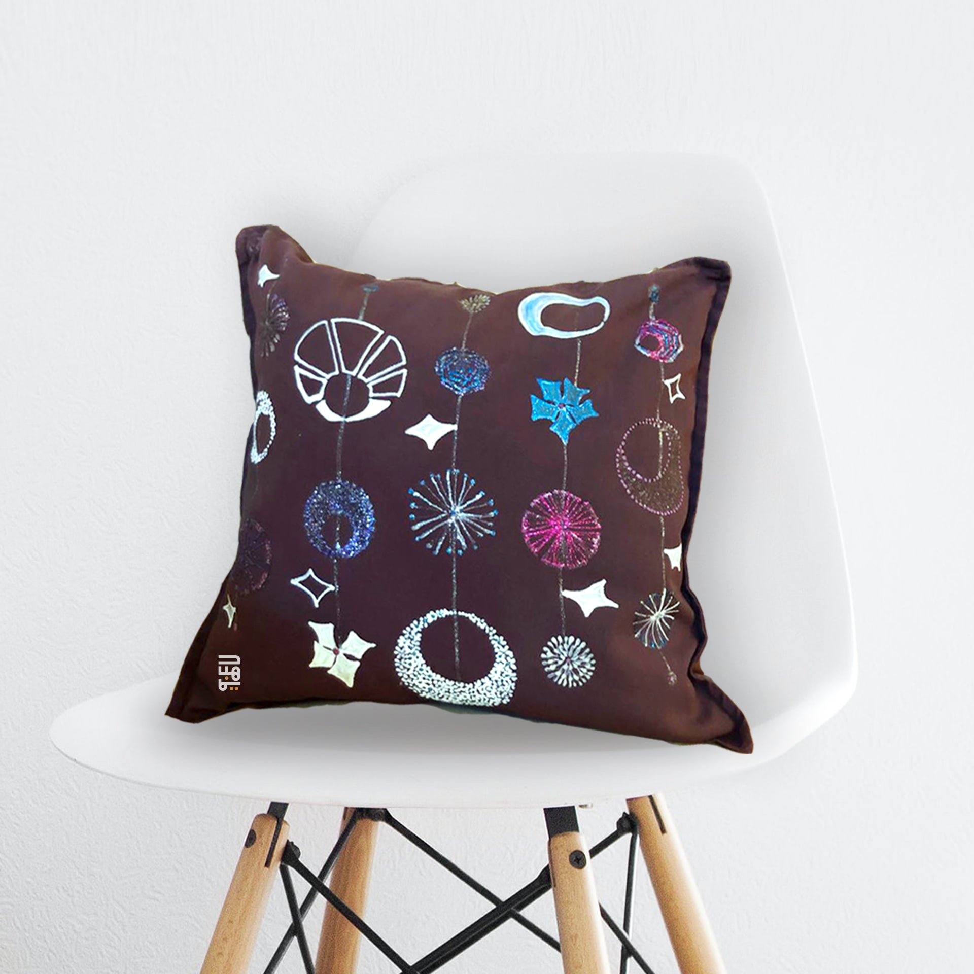 Crescent garden cushion cover – غطاء وسادة مزرعة الهلالات