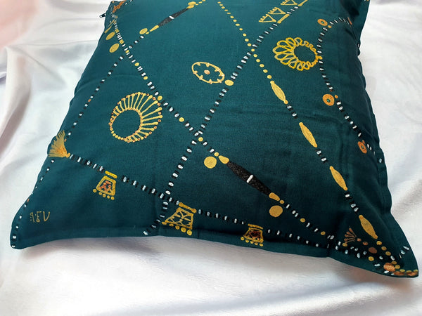 Dahabaya necklaces cushion cover 