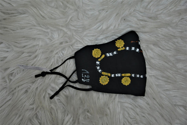 Quarter Coins Necklace Face Mask- قناع وجه عقد ربع جنيهات