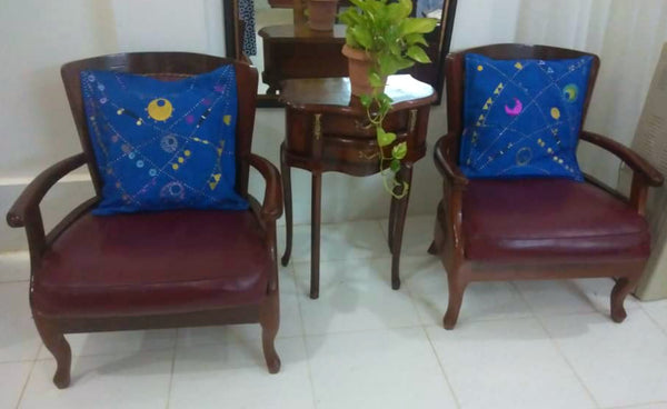 Dahabaya necklaces cushion cover - عقود دهبايه غطاء وسادة